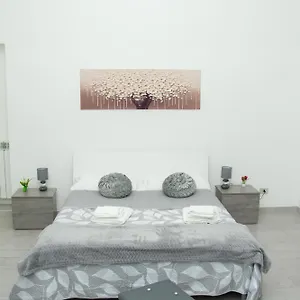 https://dimora-atmospher.palermohotels.org